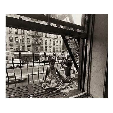 Buce Davidson: EAST 100TH STREET, HARLEM, NEW YORK
