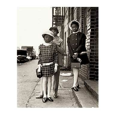 Buce Davidson: EAST 100TH STREET, HARLEM, NEW YORK