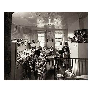 Buce Davidson: EAST 100TH STREET, HARLEM, NEW YORK